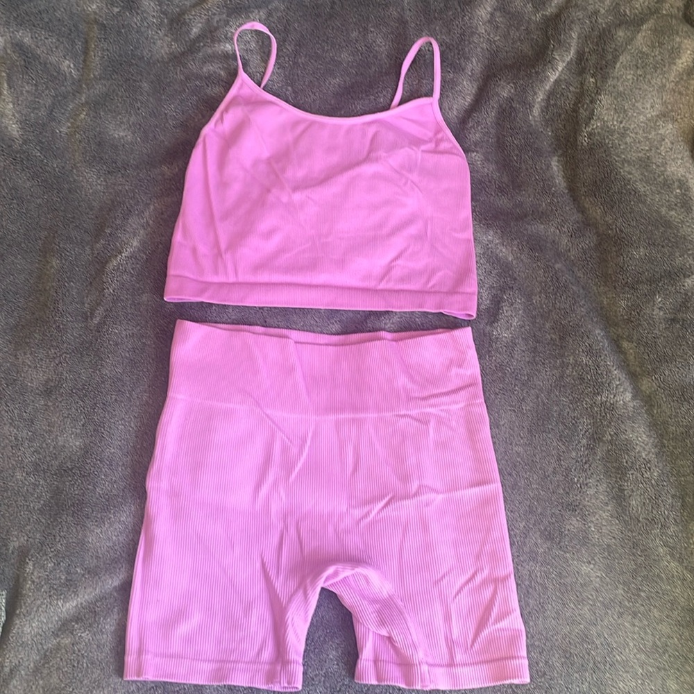 Wild fable  lounge set. Size small bottom & top medium. Matching purple set
